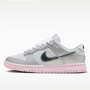 Nike Women's Sneakers - Gray and Pink